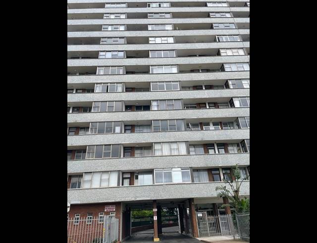 2 BEDROOM FLAT TO LET IN MORNINGSIDE